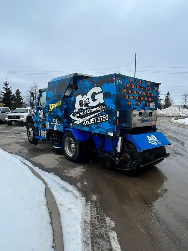 Thumbnail 2020 Nescon Xbroom Mechanical High Dump Sweeper Thumbnail 2020 Nescon Xbroom Mechanical High Dump Sweeper